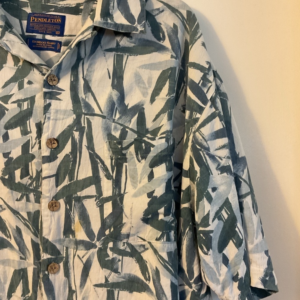 Pendleton XL Mens Bamboo Hawaiian Shirt Blue White Leaf Print Short Sleeve Aloha - Picture 8 of 9